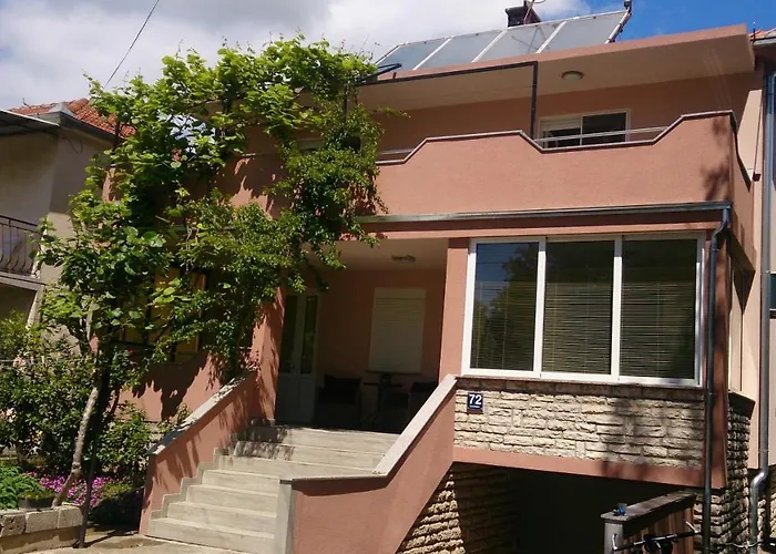 Small Punta Apartment Pakostane