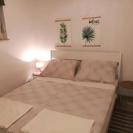 Small Punta Apartment *
